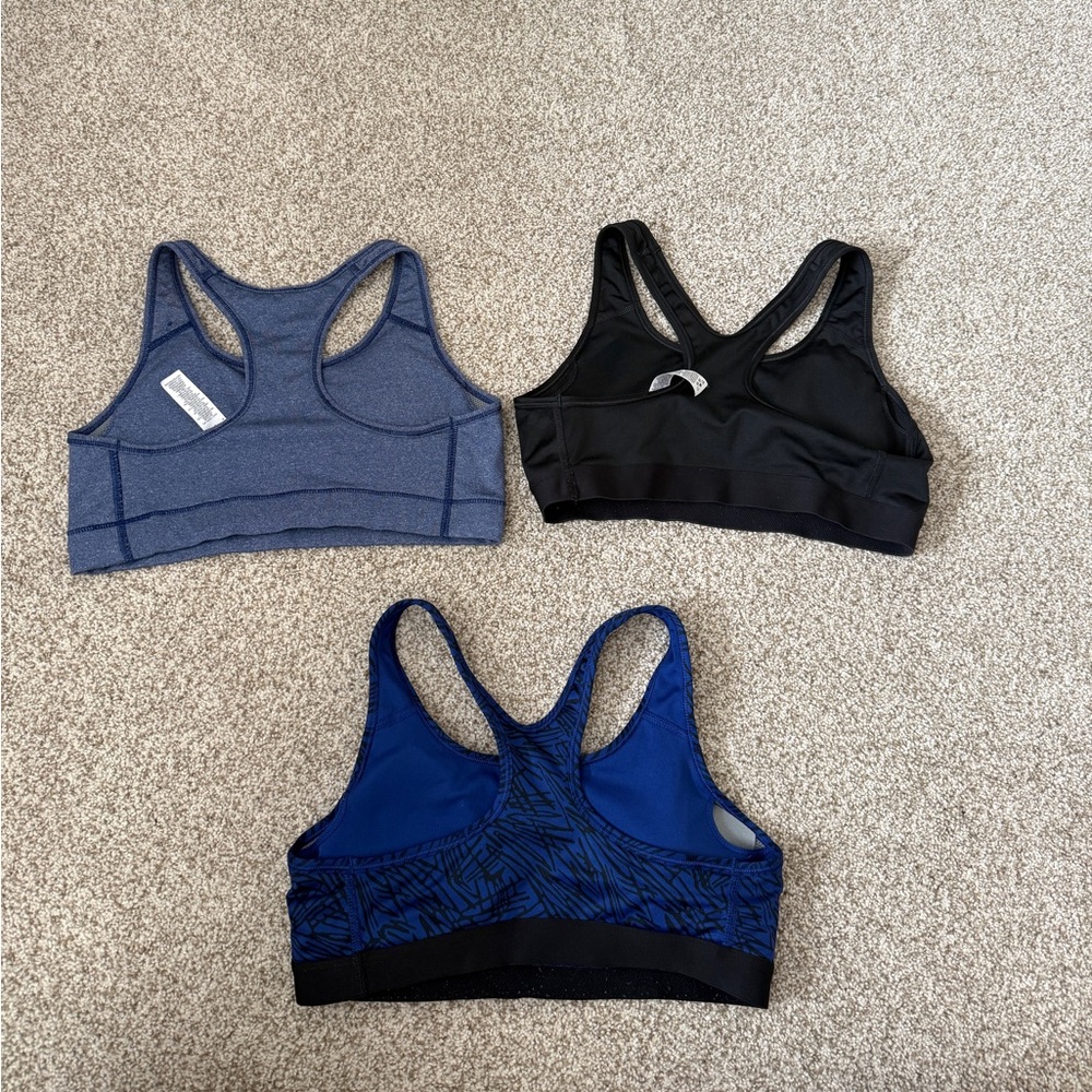 Women’s Nike Sports Bras - Picture 2 of 3